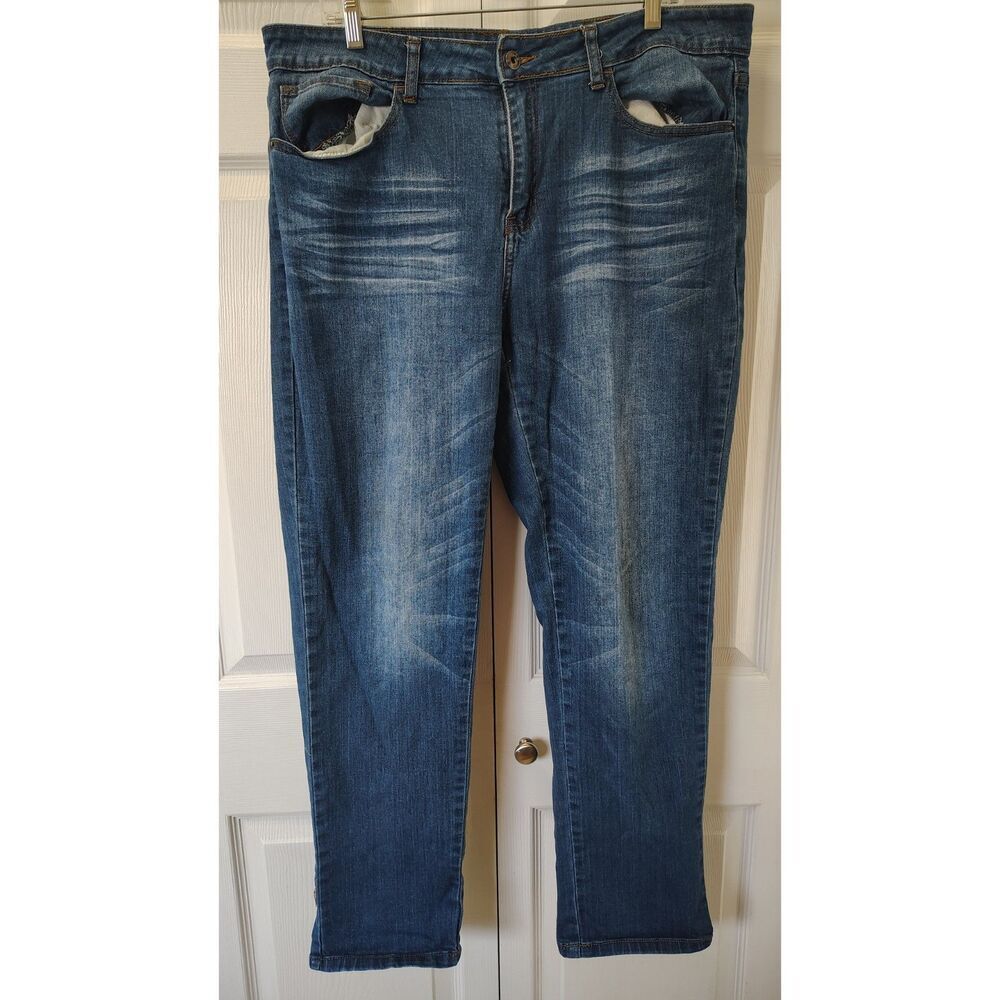 Lucky & Blessed (L&B) Mid-Rise Boyfriend Jeans Size 16